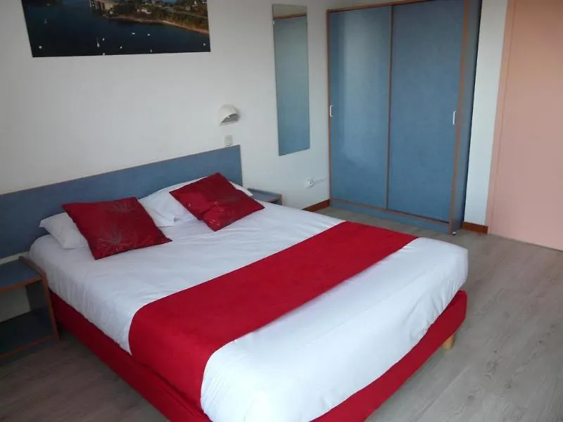 Hotel Hôtel de la baie de Paimpol Ploubazlanec