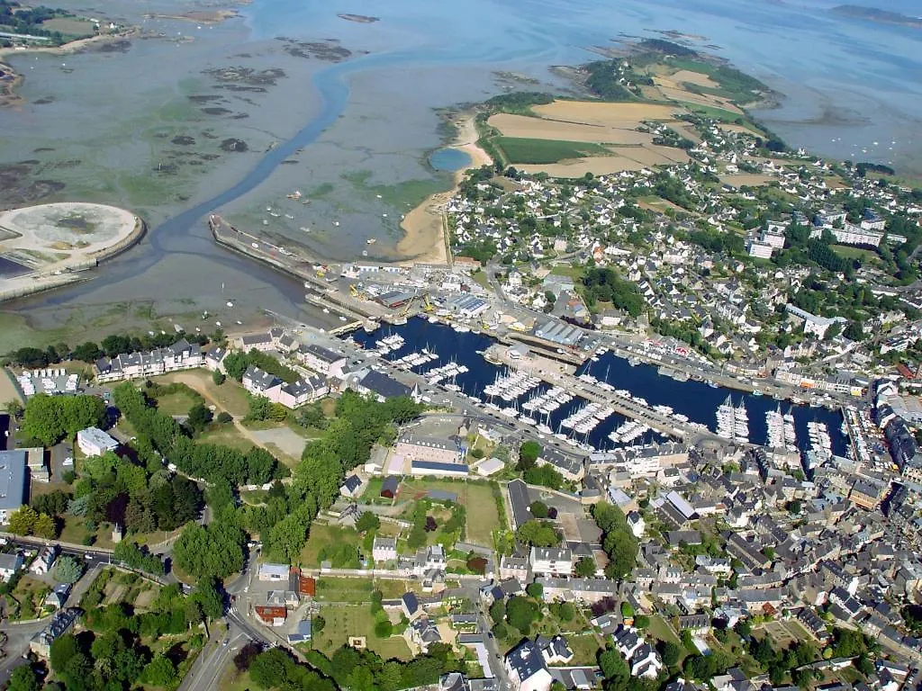 Hotel De La Baie De Paimpol Ploubazlanec