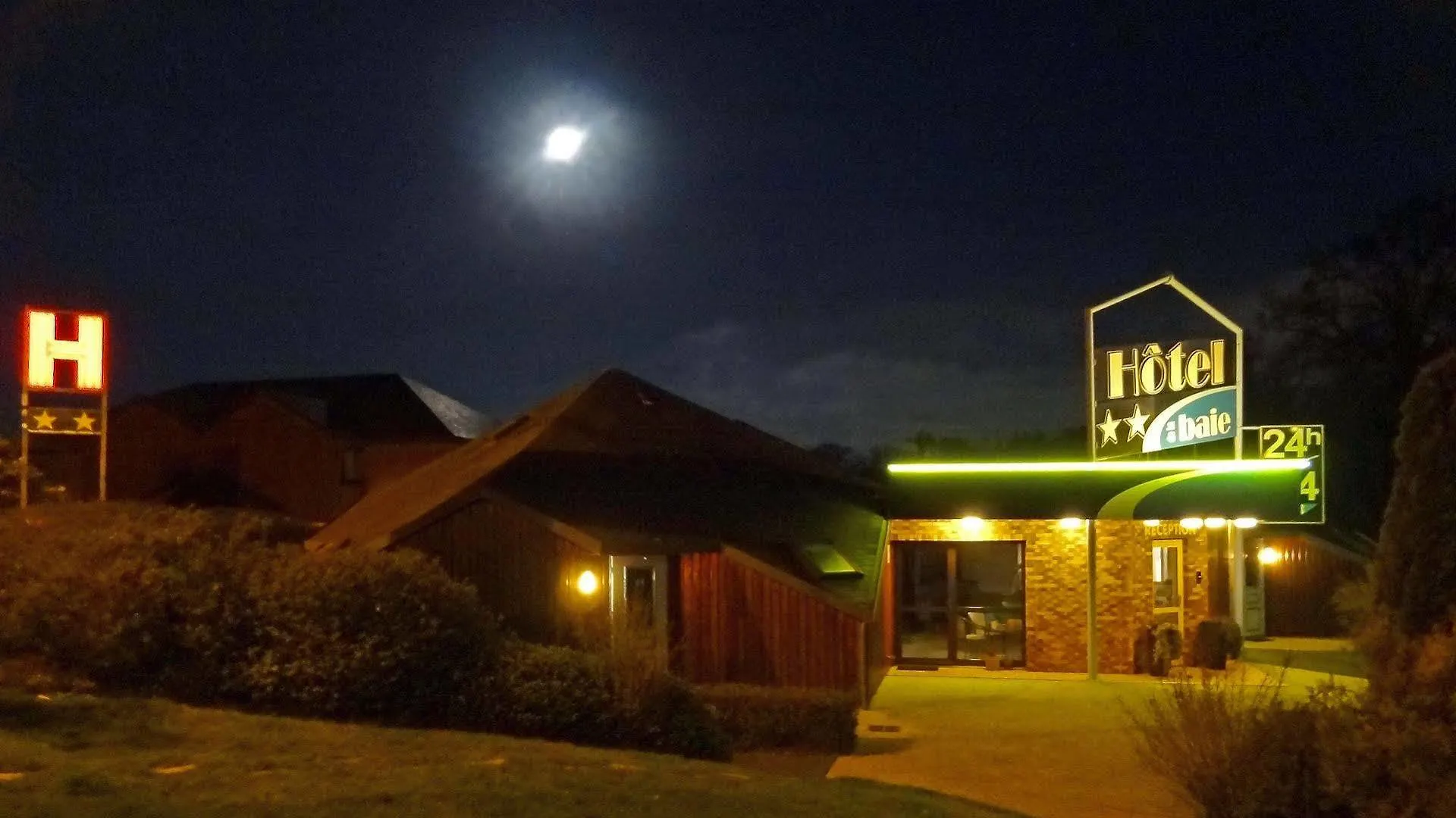 Hotel De La Baie De Paimpol Ploubazlanec